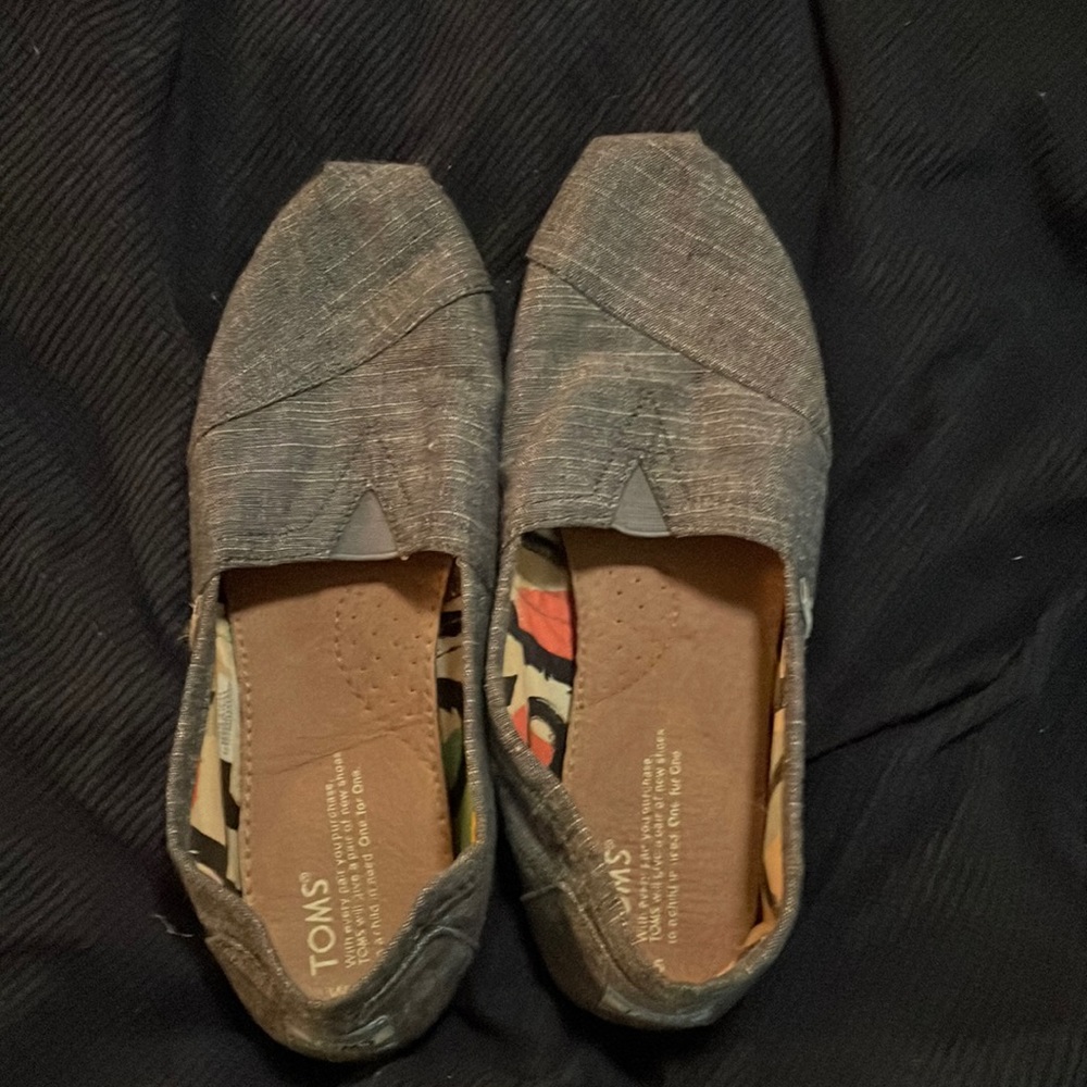 TOMS chambray/denim slip on